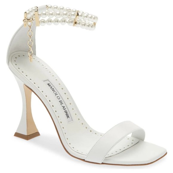 NEW Manolo Blahnik Size 41 EU Women's Charona Calfskin Pearly-Bracelet Sandals